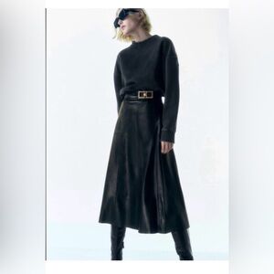 ZARA BELTED FLARED LEATHER SKIRT size S